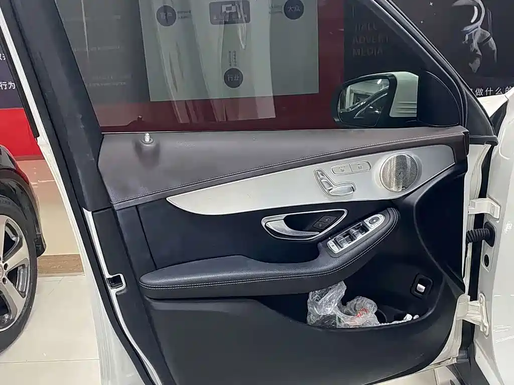 Mercedes-Benz GLC 2022 GLC 260 L 4MATIC Luxury