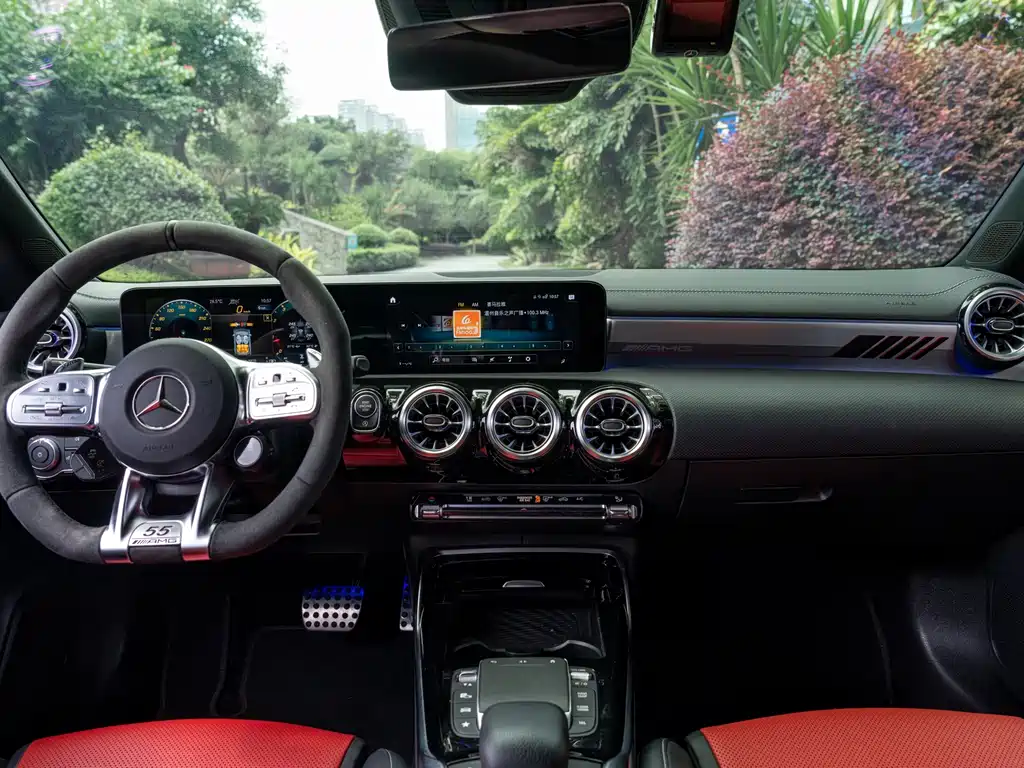 Mercedes-Benz CLA AMG — миниатюра 6