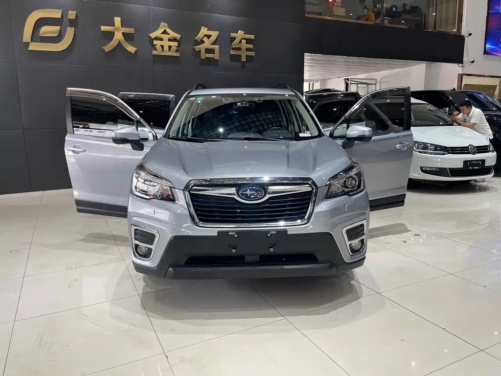 Subaru Forester 2019 2.0i Luxury EyeSight