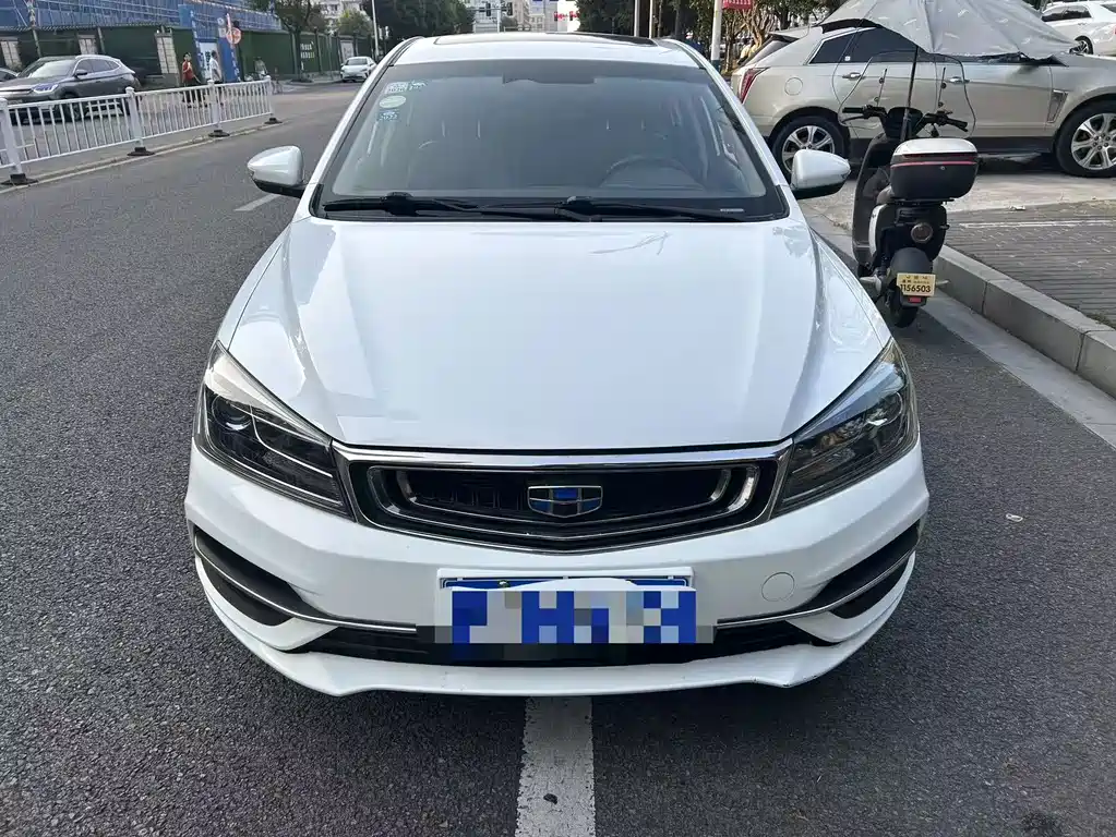 Geely Emgrand — миниатюра 6
