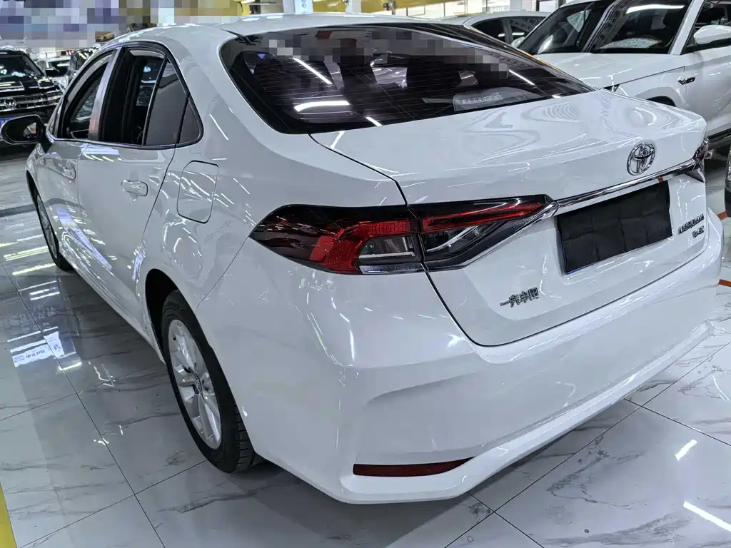 TOYOTA COROLLA