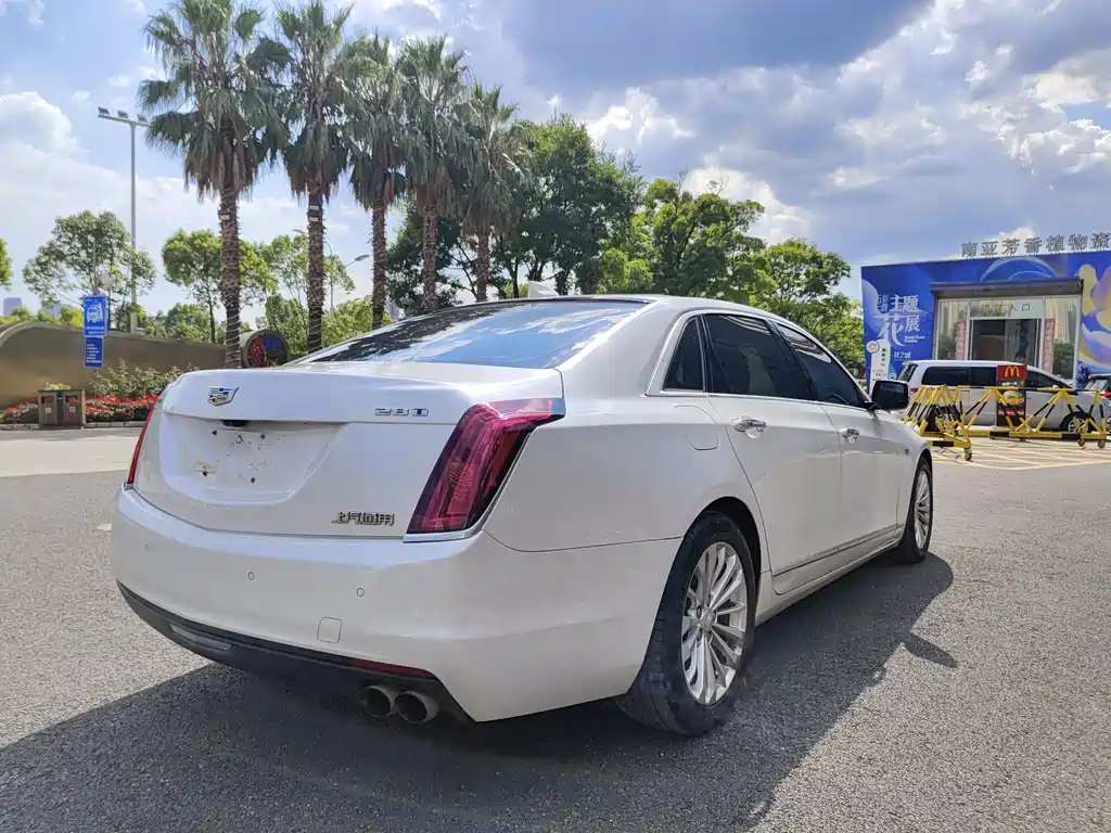 Cadillac CT6 — миниатюра 13