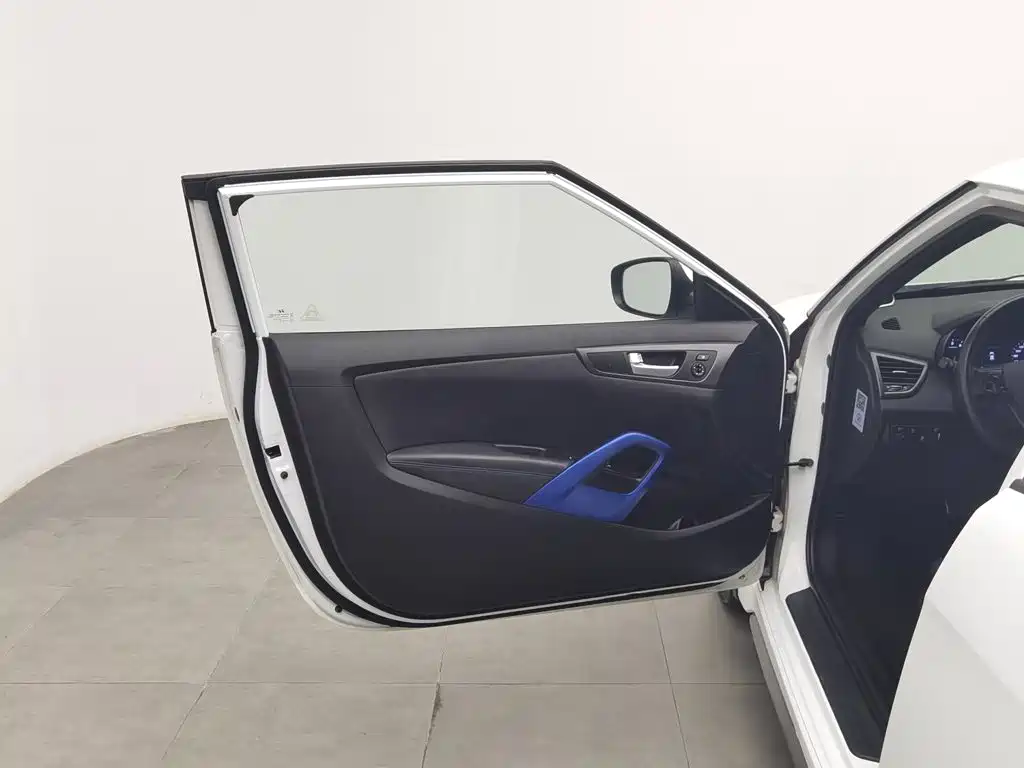 Hyundai Veloster — миниатюра 8