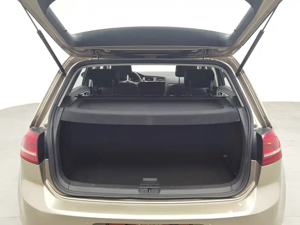 Volkswagen Golf — миниатюра 16