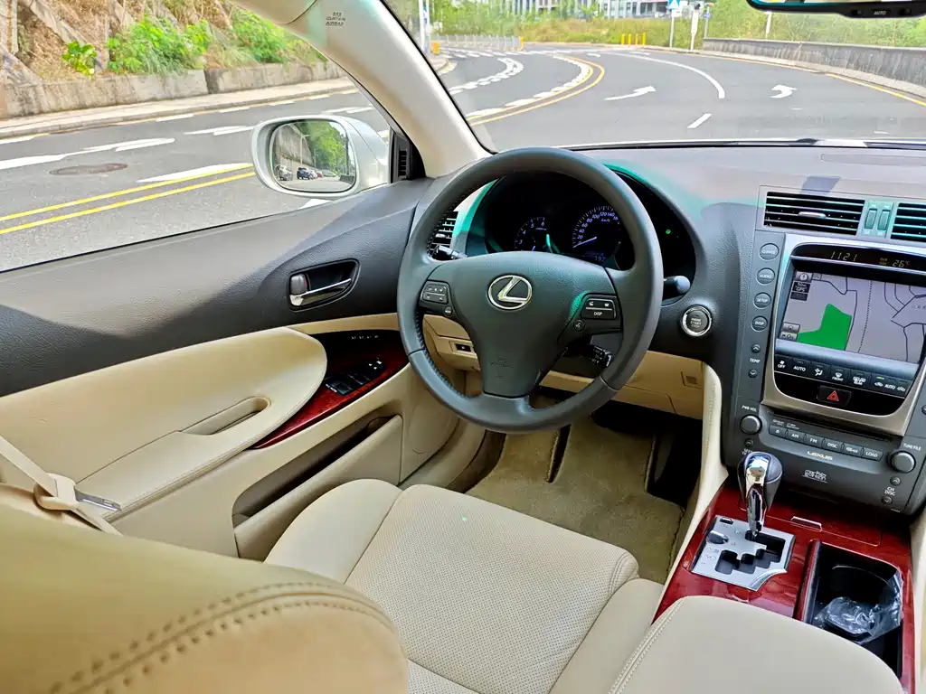 Lexus GS — миниатюра 17