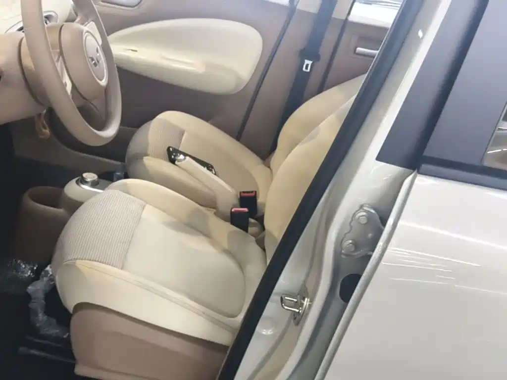 Wuling MINIEV — миниатюра 15