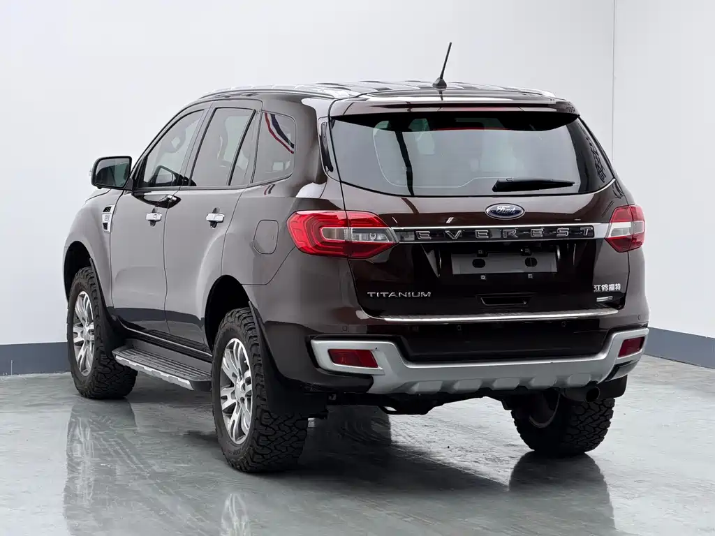 Ford Everest — миниатюра 6
