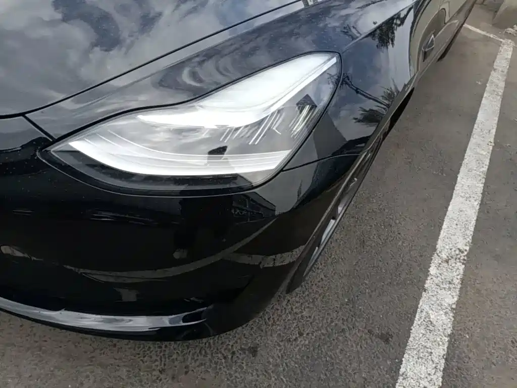 Tesla Model 3 — миниатюра 24