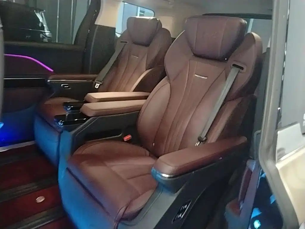 Hongqi Hongqi HQ9 — миниатюра 17