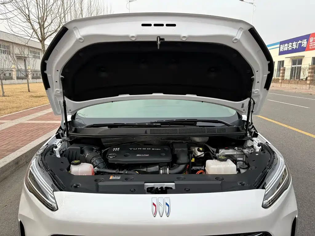 Buick GL8 Hybrid — миниатюра 8