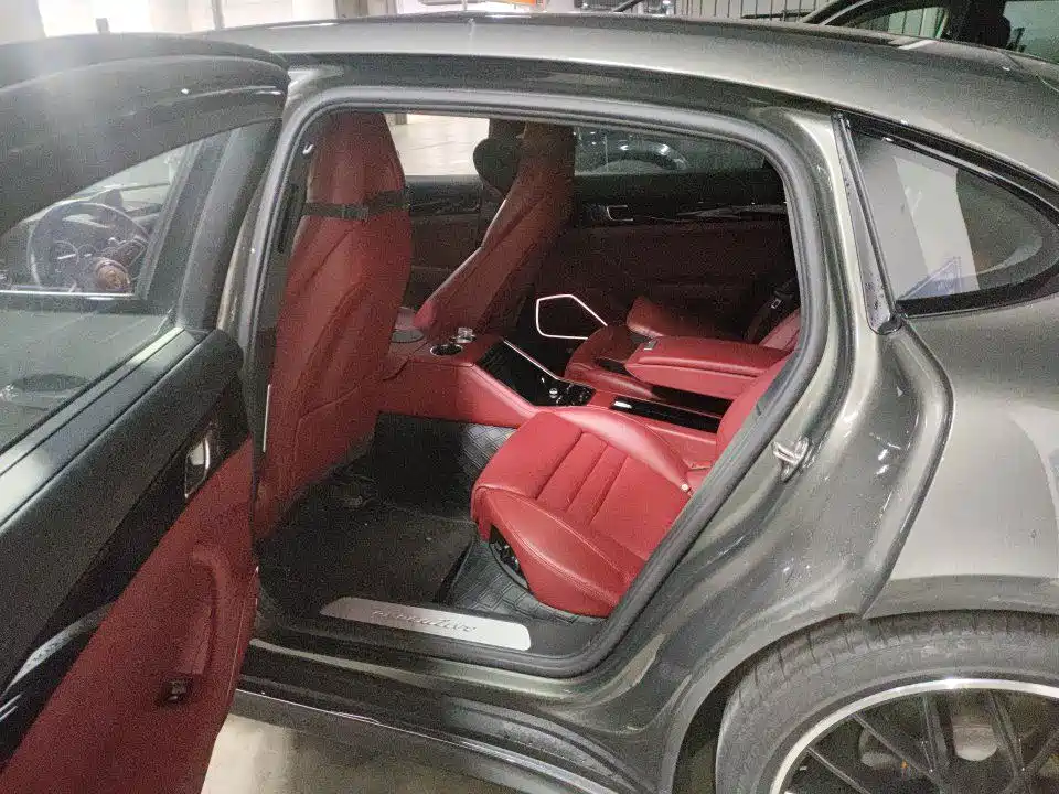 Porsche Panamera — миниатюра 6
