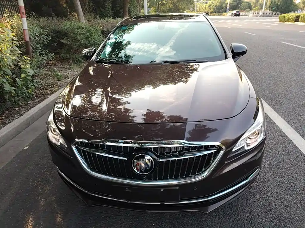 Buick LaCrosse — миниатюра 3