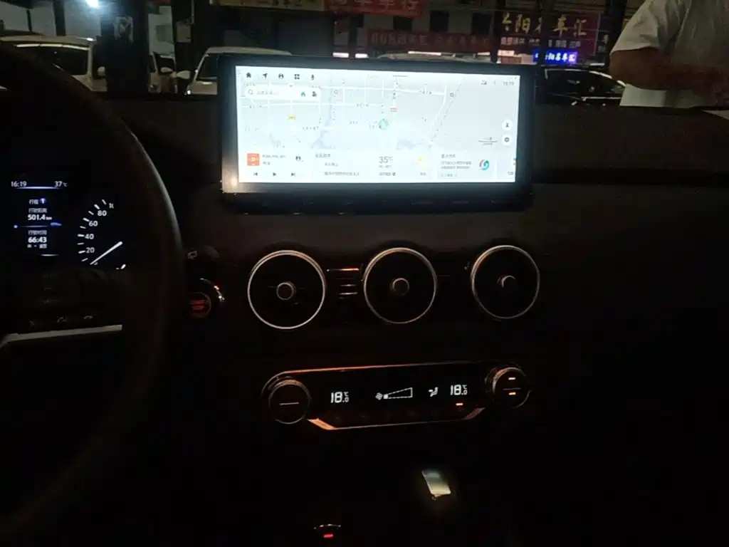Nissan Qashqai — миниатюра 13