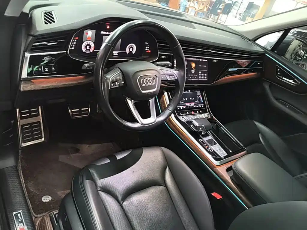 Audi Q7 — миниатюра 10