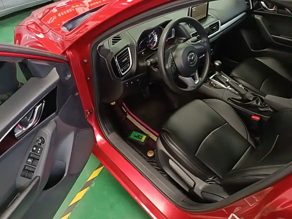 Mazda 3 Axela — миниатюра 16