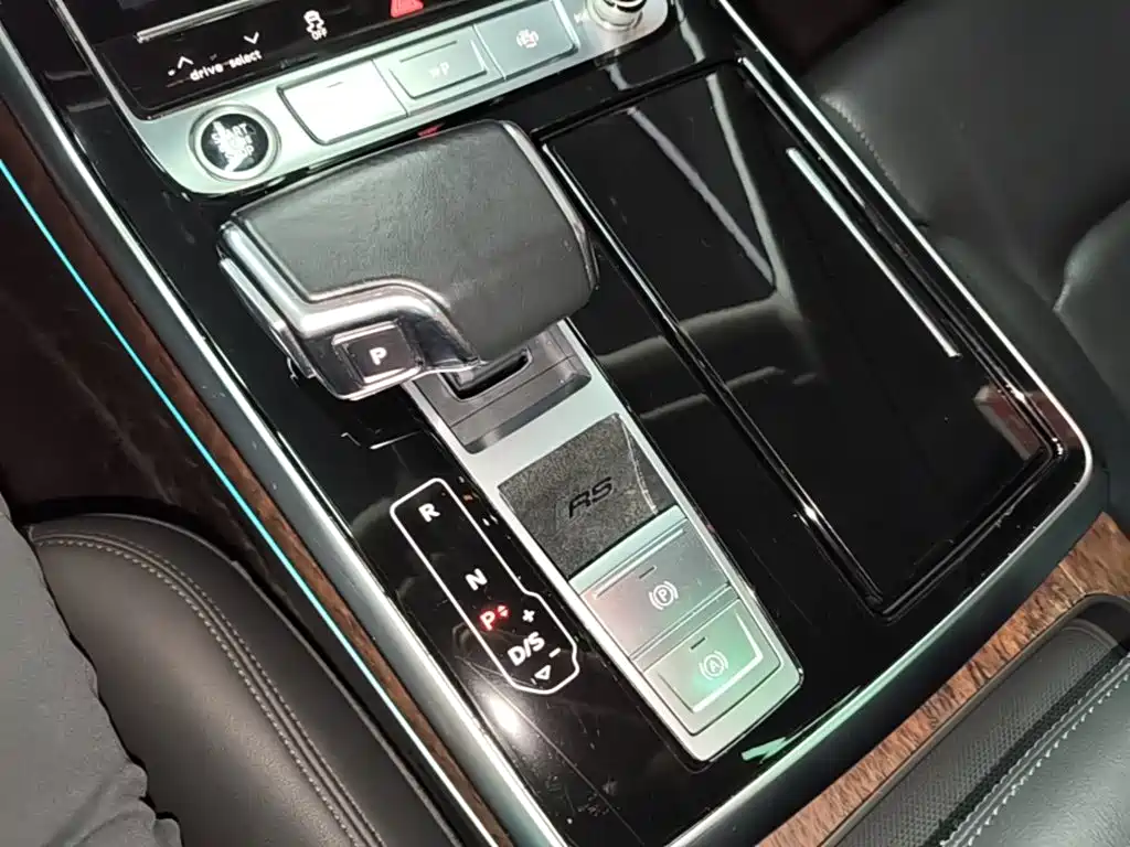 Audi Q7 — миниатюра 14