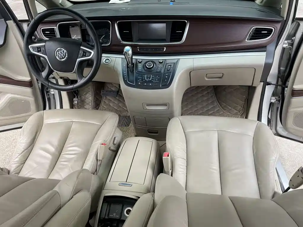 Buick GL8 — миниатюра 7