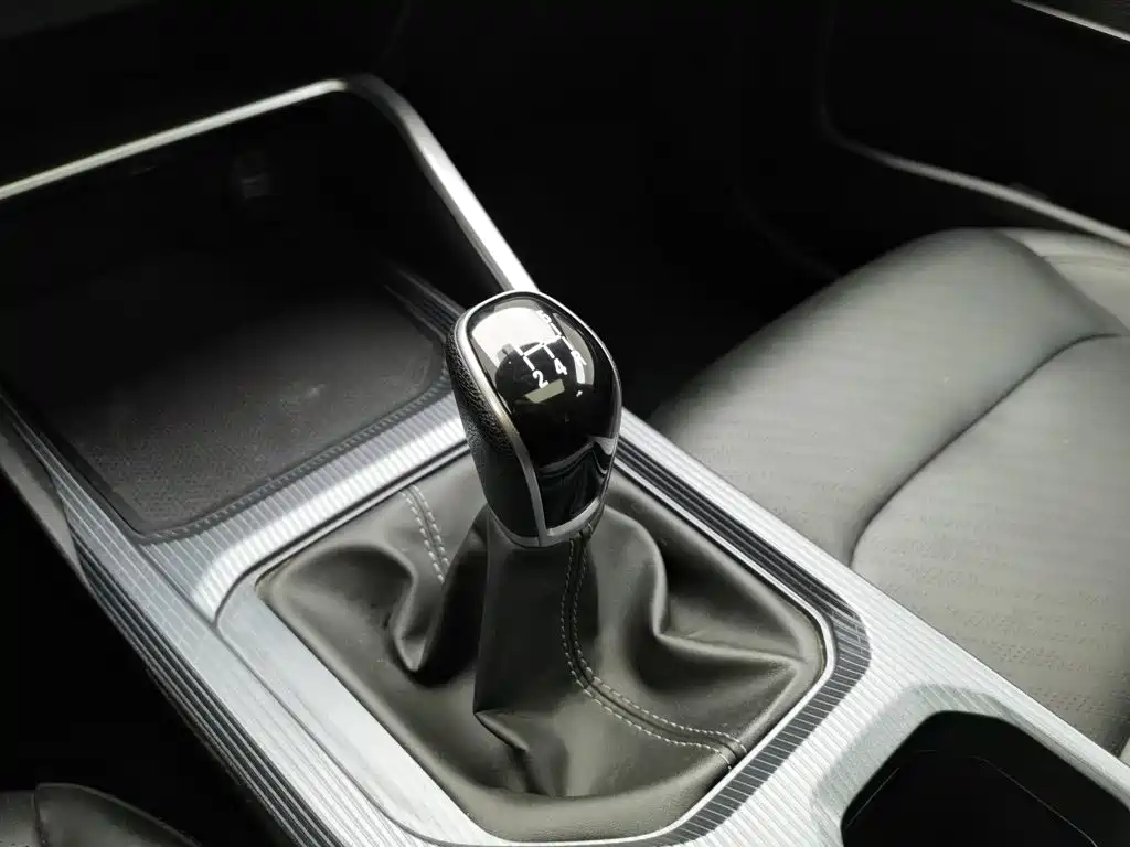 Geely Emgrand — миниатюра 13