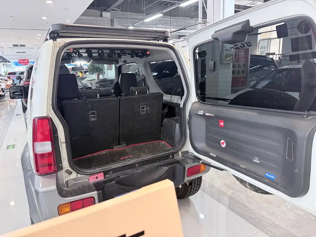 Suzuki Jimny — миниатюра 5