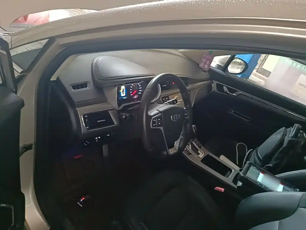 Geely Emgrand GS — миниатюра 10