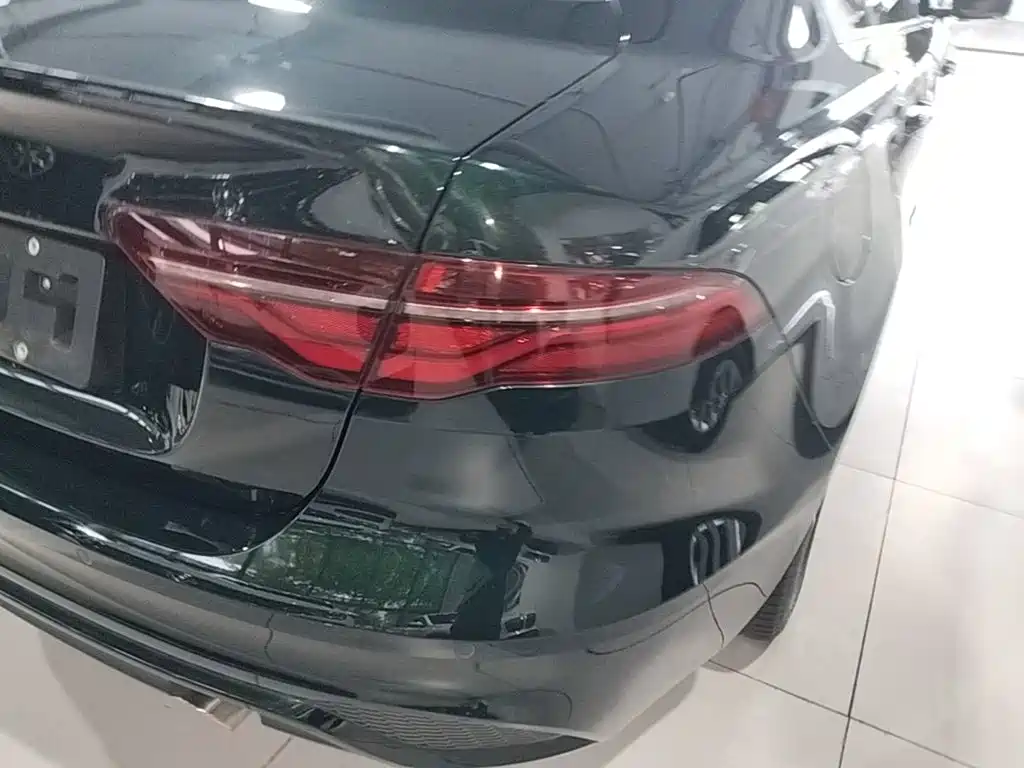 Jaguar XEL — миниатюра 8