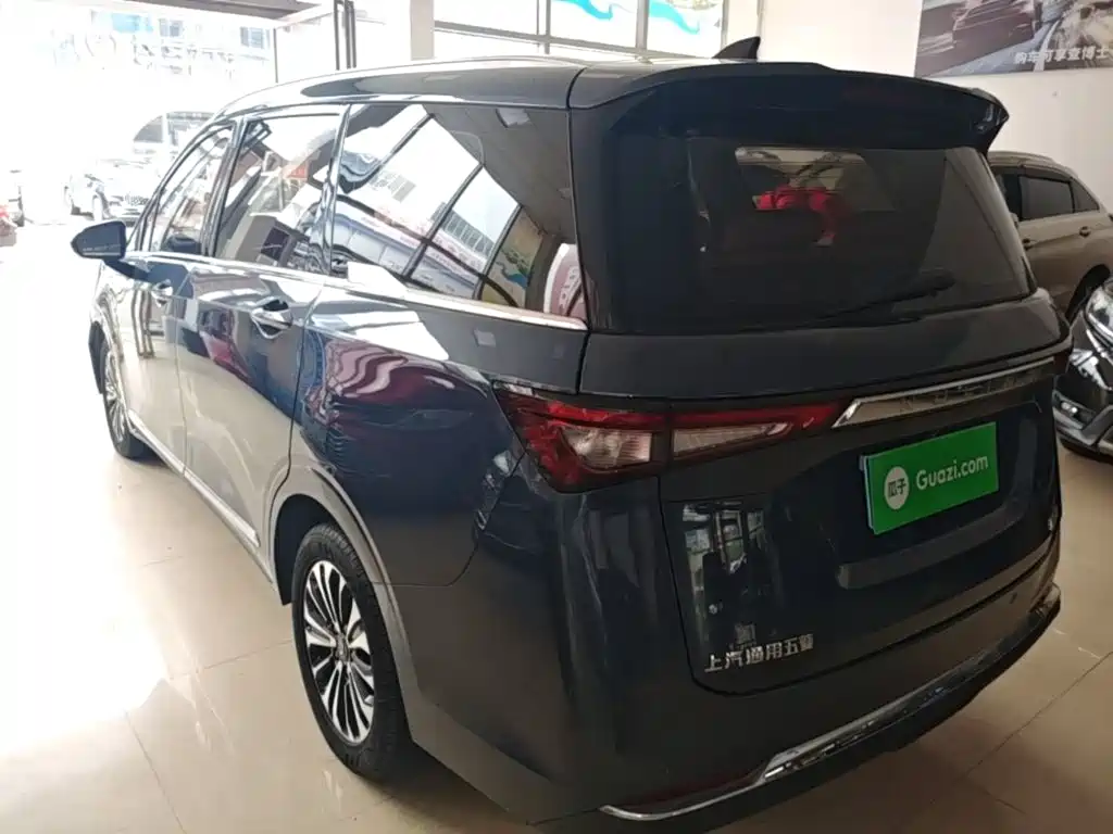 Wuling Jiachen — миниатюра 5