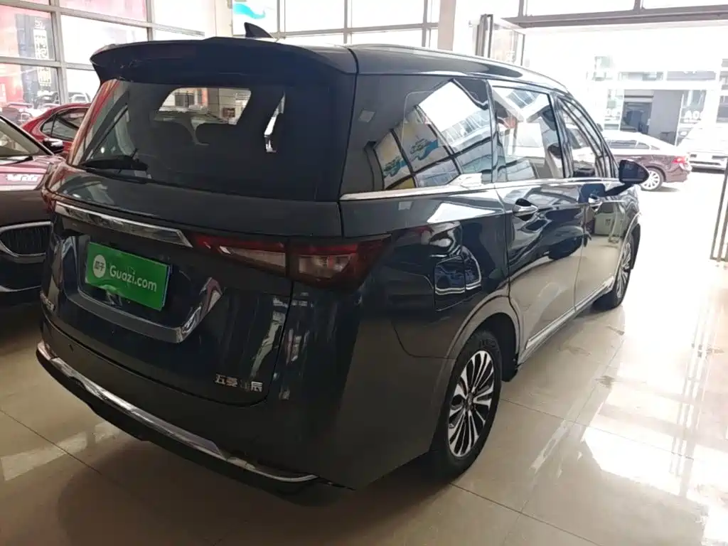 Wuling Jiachen — миниатюра 7