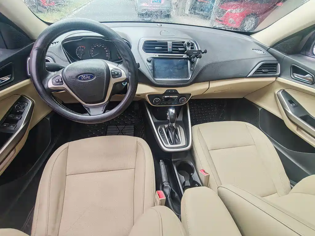 Ford Escort — миниатюра 6