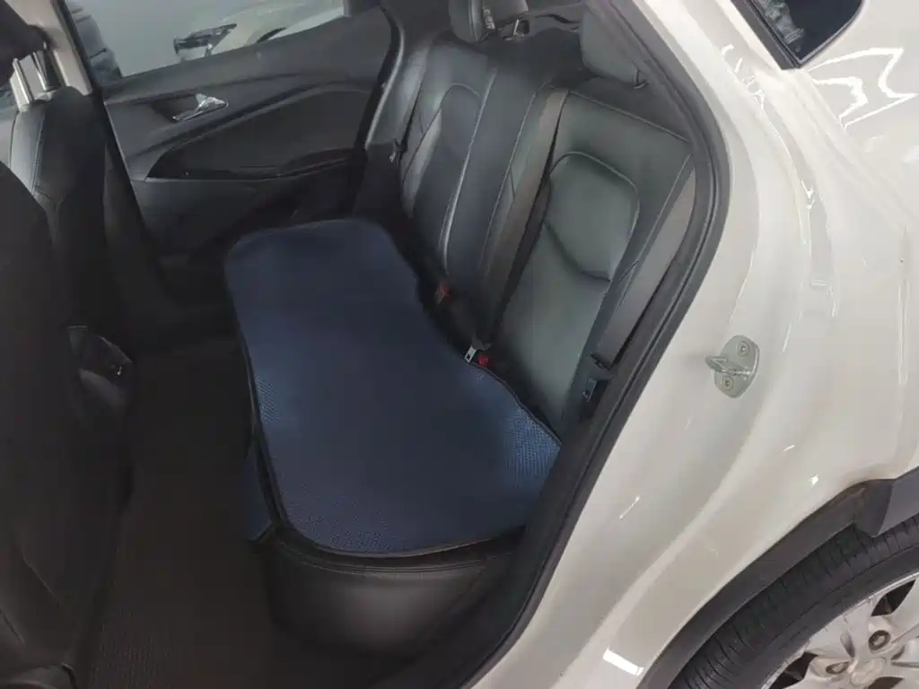 Chevrolet Menlo — миниатюра 17
