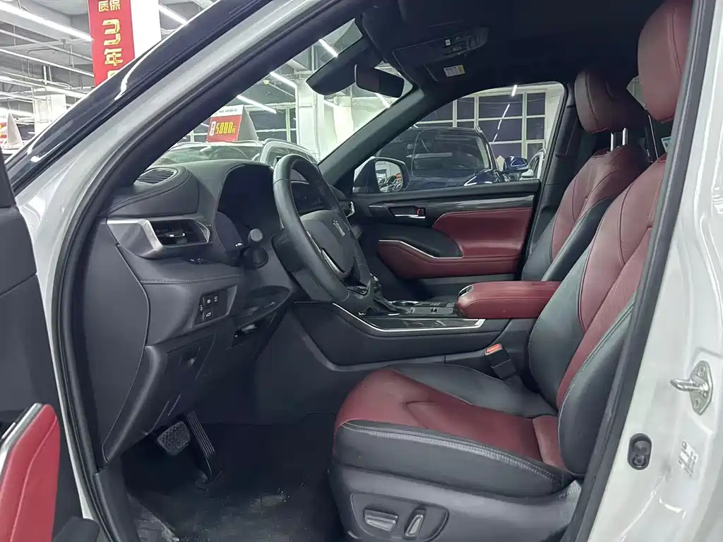Toyota Crown Kluger — миниатюра 4