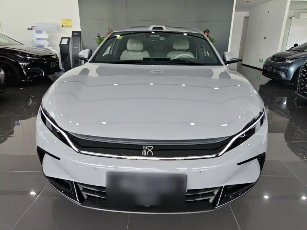 BYD Han — миниатюра 3