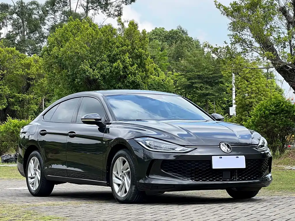 VOLKSWAGEN LINGDU