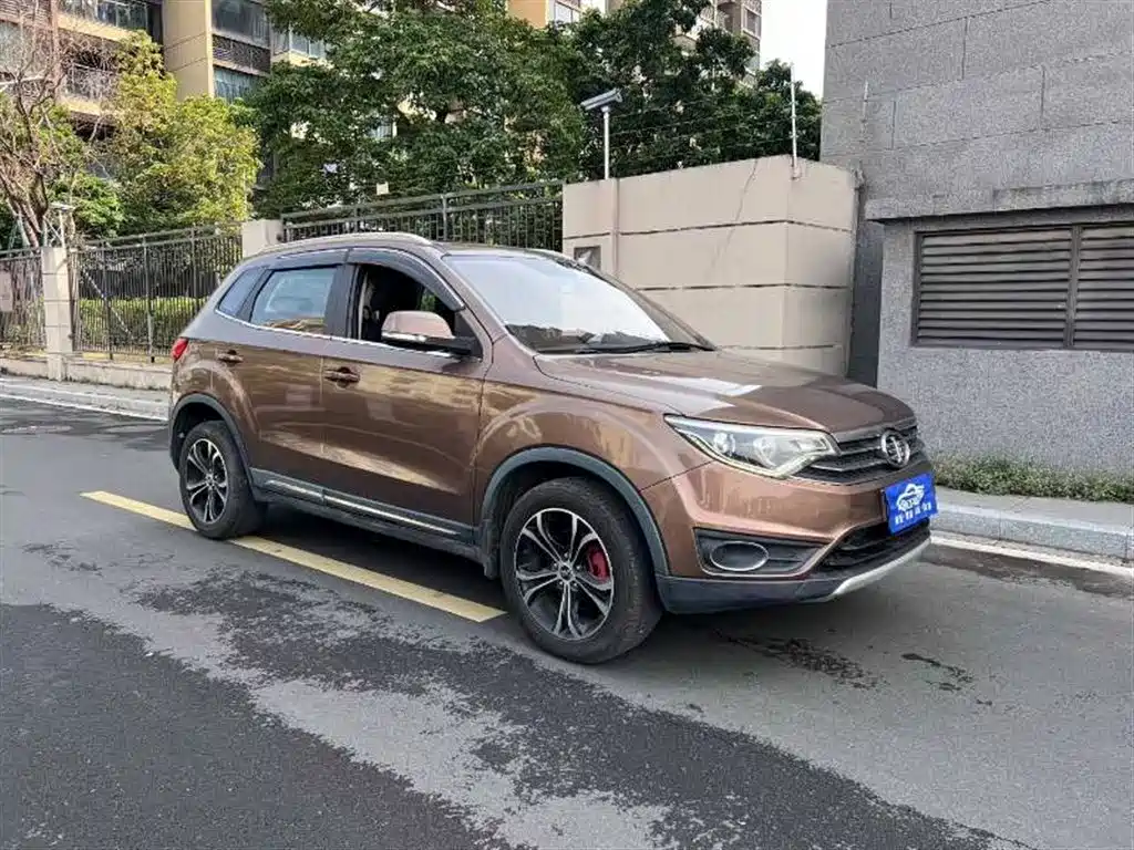 FAW R7 2016 1.6L AT
