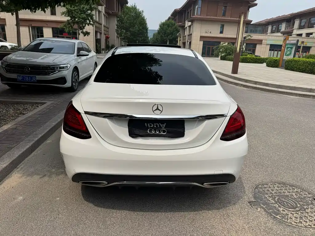 Mercedes-Benz C-Class — миниатюра 4