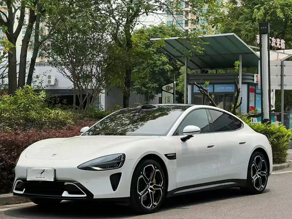 Xiaomi SU7 2025