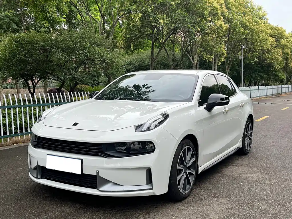 Lynk & Co 03 2020