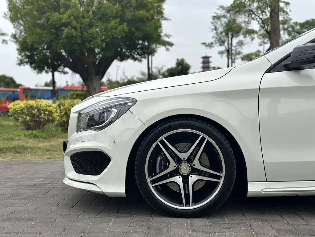 Mercedes-Benz CLA 2016 CLA 260 4MATIC