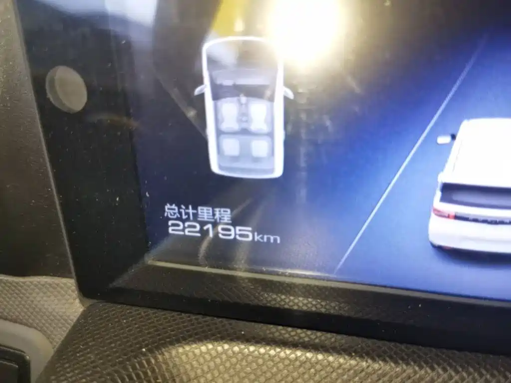 Wuling MINIEV — миниатюра 12