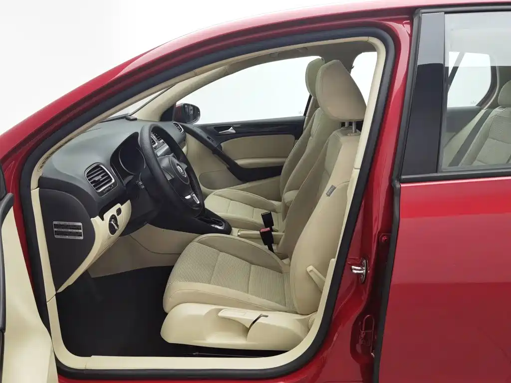 Volkswagen Golf — миниатюра 10