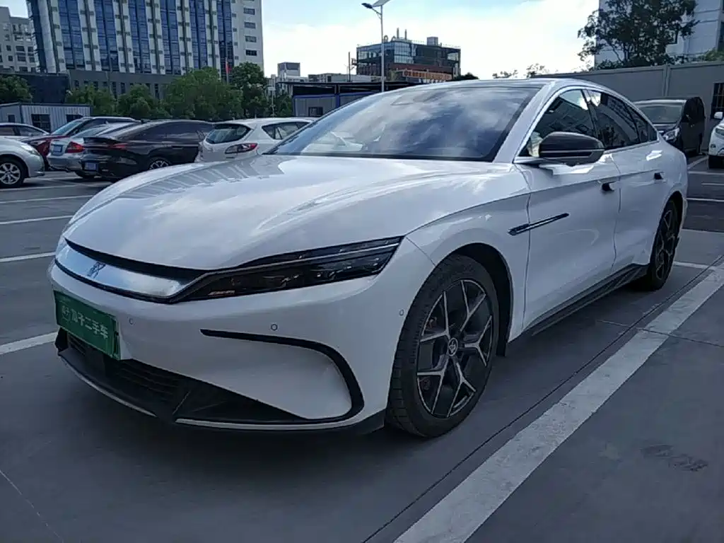 BYD Han — миниатюра 2