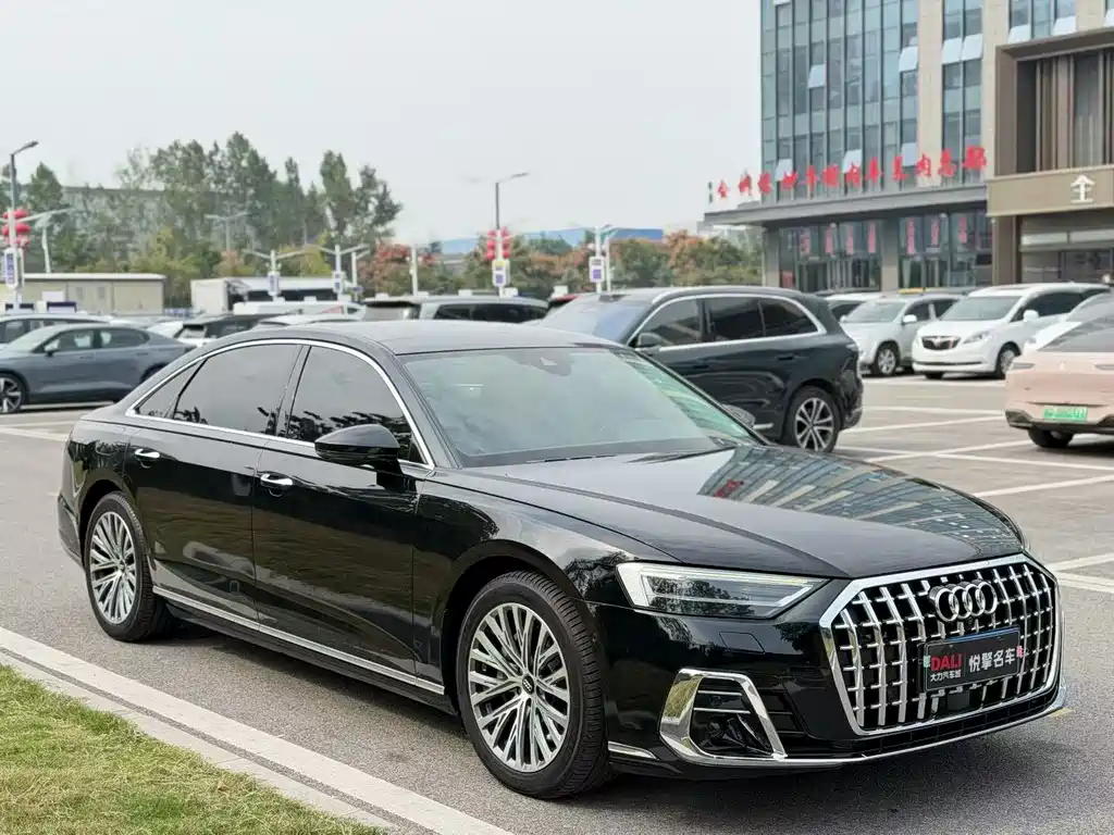 Audi A8 — миниатюра 3