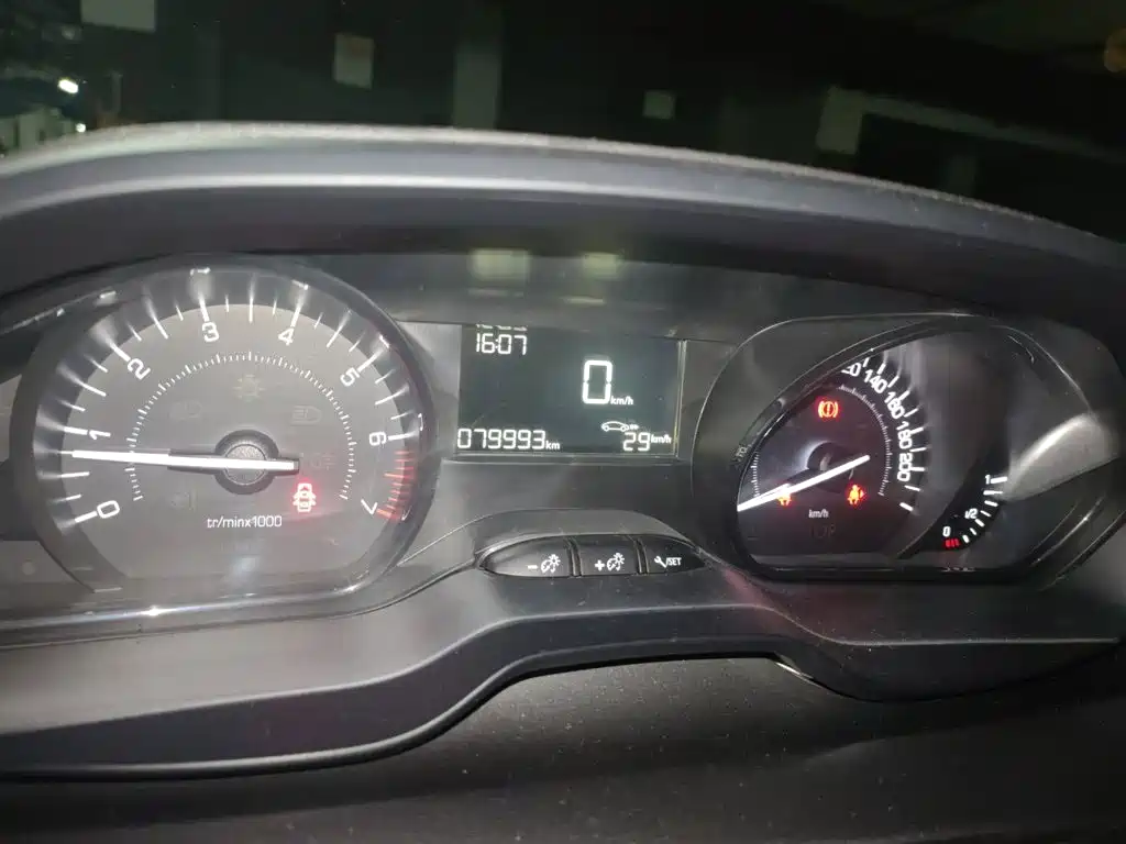 Peugeot 2008 — миниатюра 13