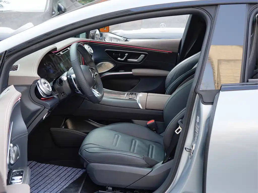 MERCEDES-BENZ EQS AMG