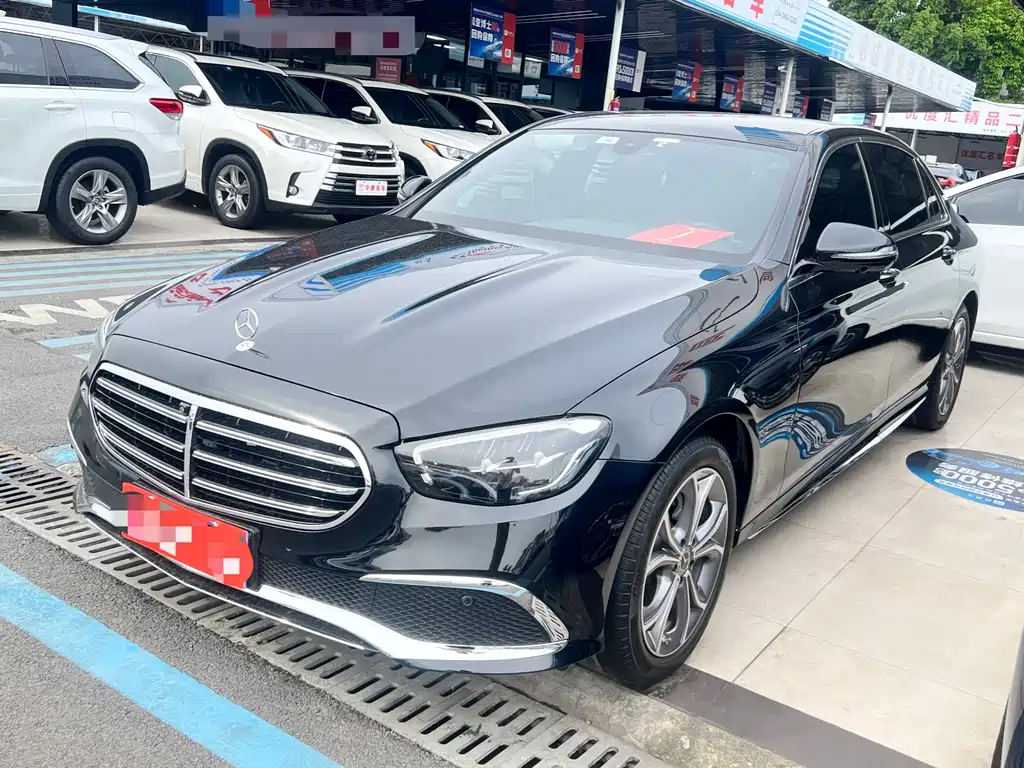 Mercedes-Benz E-Class 2021