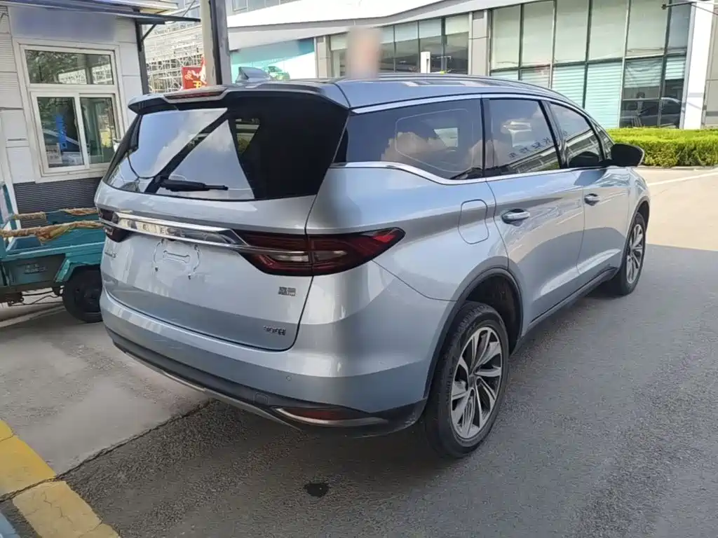 Geely Jia Ji New Energy — миниатюра 7