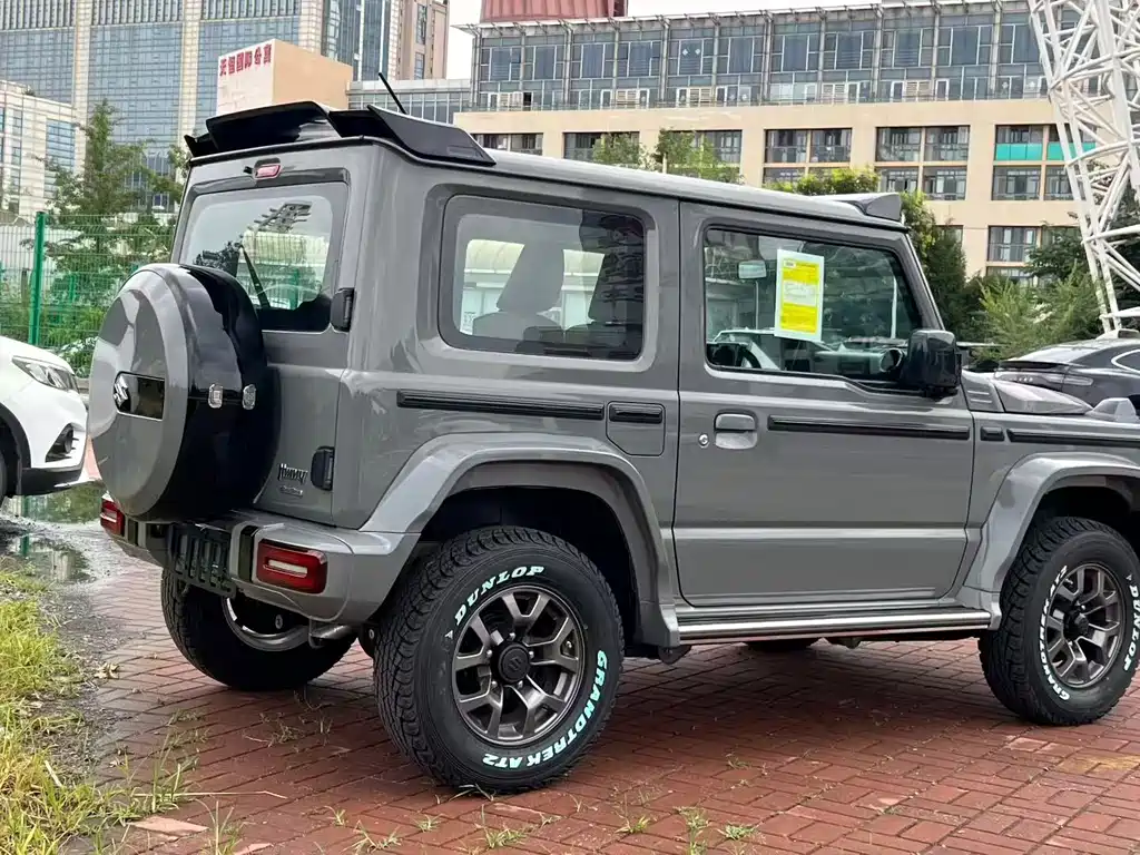 Suzuki Jimny — миниатюра 5