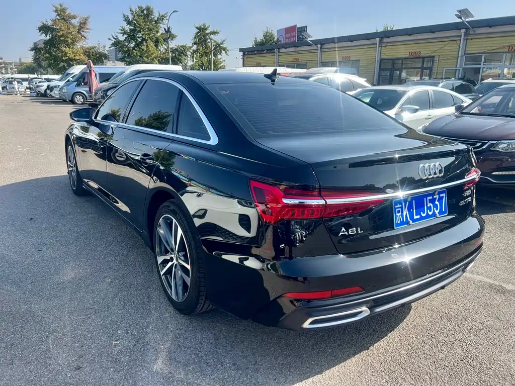 Audi A6L — миниатюра 7