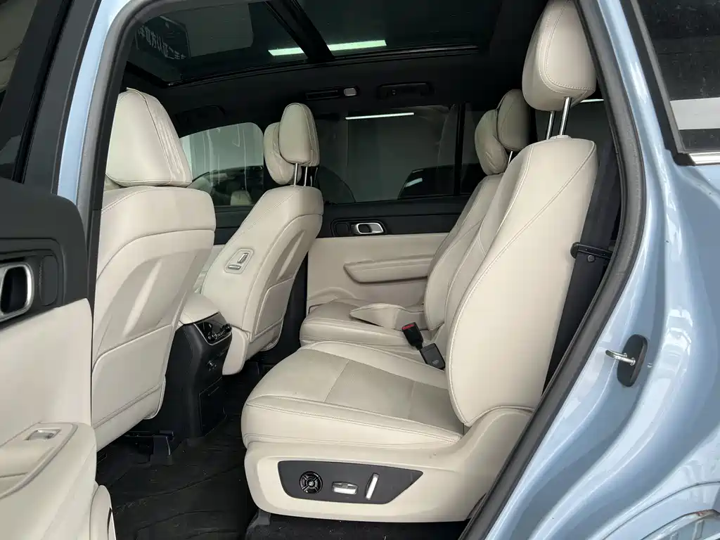 Li Auto ONE 2021 6 мест