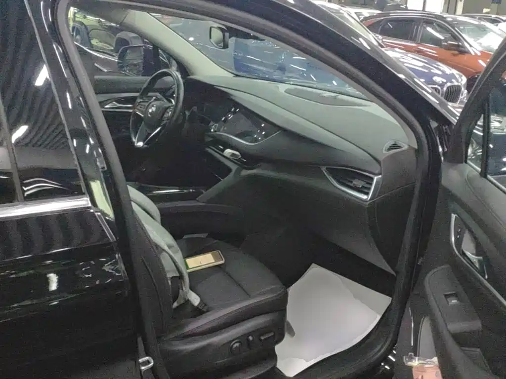 Buick Enclave — миниатюра 25