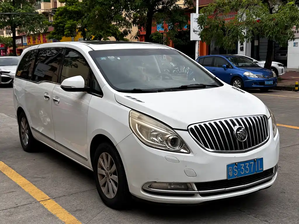 Buick GL8 2013 2.4L CT Luxury Comfort